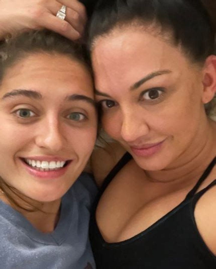 Avery Cyrus Age | Wiki, Net worth, Bio, Is she Bisexual? |