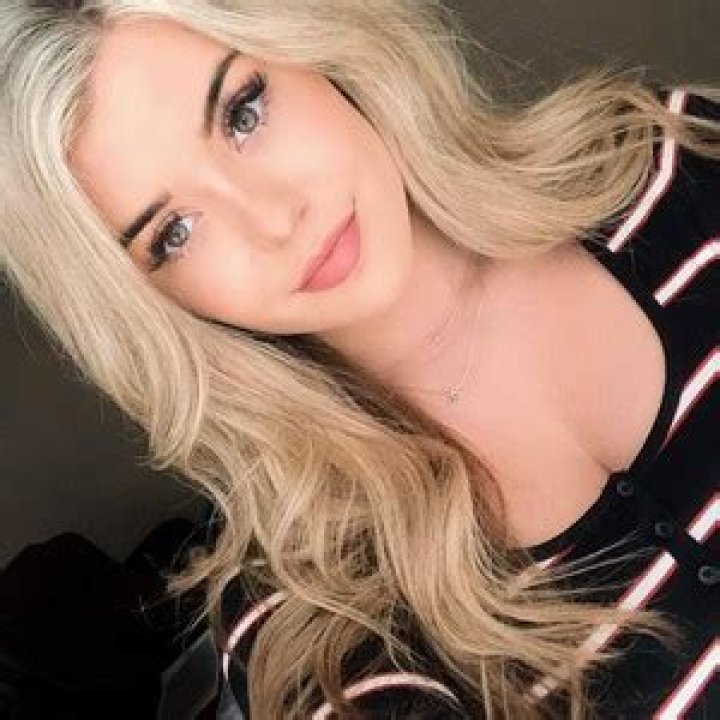 BrookeAB Age | Wiki, Net worth, Bio, Height, Boyfriend