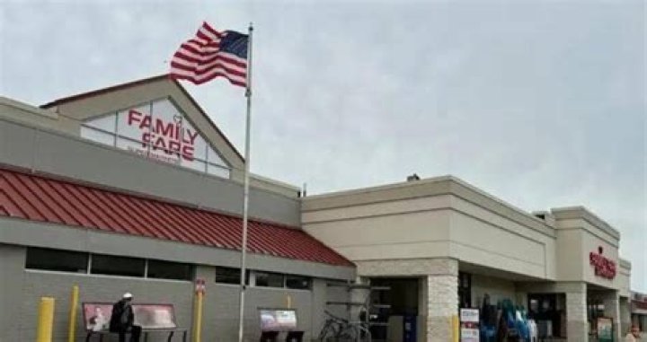 Homeless Woman Found Living In A Grocery Store Sign For A Year