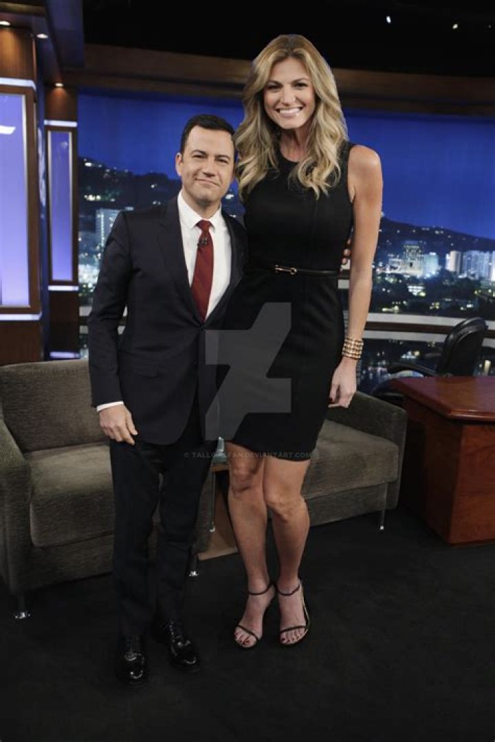 How tall is Erin Andrews