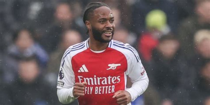 How tall is Maury Sterling