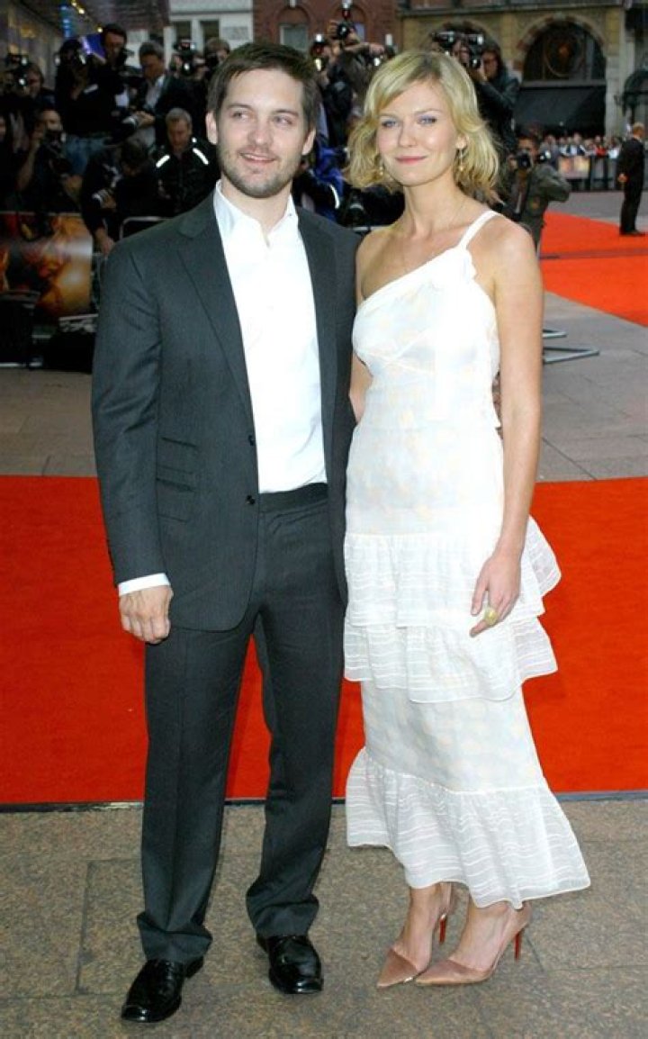 How tall is Tobey Maguire