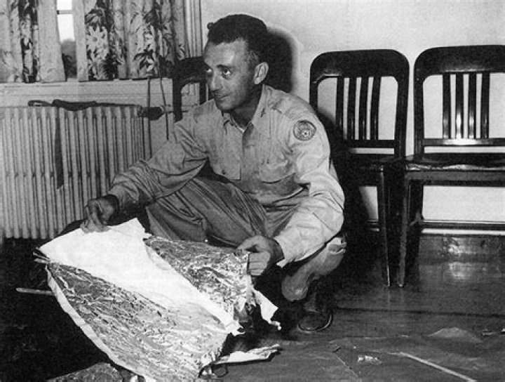 Officer's Uncovered Secret Journal Could Unlock The 'Roswell' Mystery