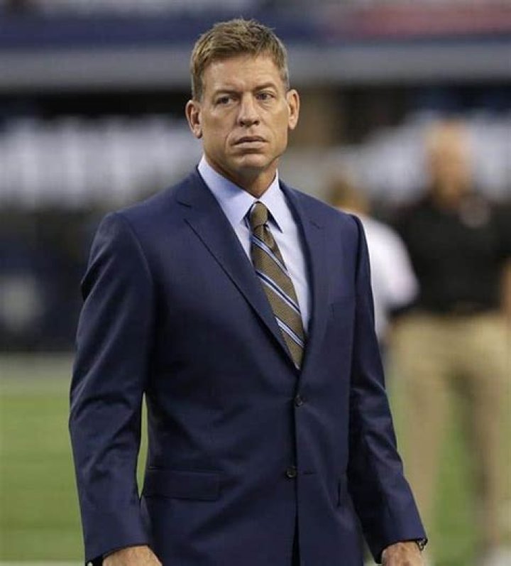 Troy Aikman Net Worth, Salary, Age, Height. 2022